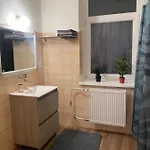 V Centre Free Parking Apartmán
